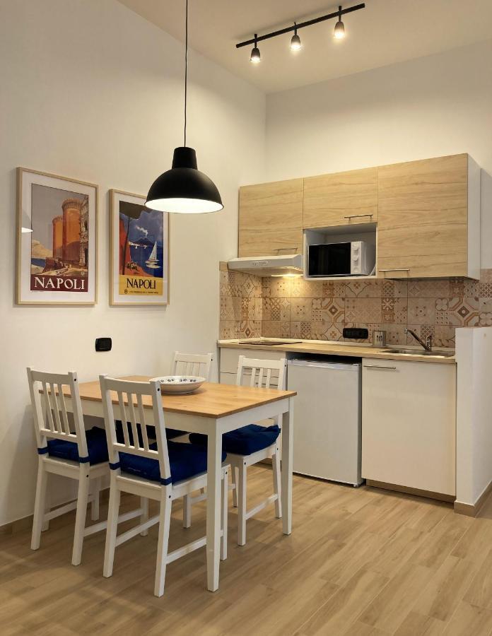 La Casa Blu Nel Cuore Storico Di Napoli Buitenkant foto